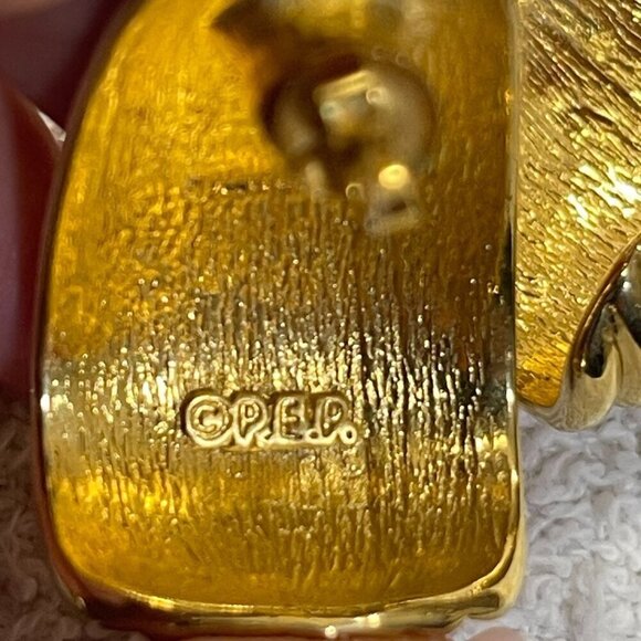 VTG PEP Gold Tone Wave Earrings Post 1.5 Inch - Picture 6 of 7